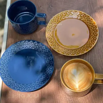 Высокотемпературная керамическая Кофейная чашка / тарелка, чашки и тарелки с тиснеными цветами, кофейная чашка с карамельным молоком и подглазурная чашка для десерта