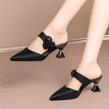 Новые женские тапочки на высоком каблуке с острым носком, элегантные шлепанцы в цветочек, модельные туфли, Пикантная дизайнерская обувь, летние Zapatos Mujer 1344C